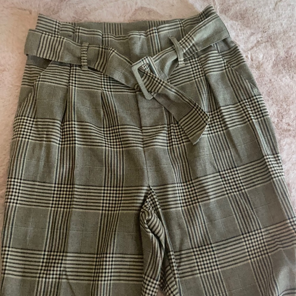 High waisted pleated pants